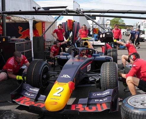 RACING TEAMS